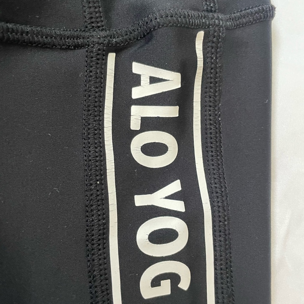 ALO Yoga High Waist Logo Black Leggings With Mesh Bottoms - Picture 4 of 10